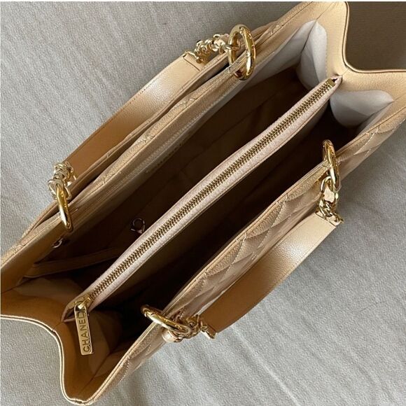 Chanel classic beige caviar grand shopping tote GST shoulder bag - Picture 4 of 13
